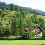 Haus Loidl Guest house 3*