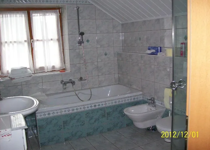 Haus Loidl בית הארחה 3*